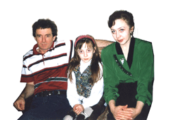 Алхазур, Элина и Галина. Такими они вернулись из Грозного. Январь 1995 год